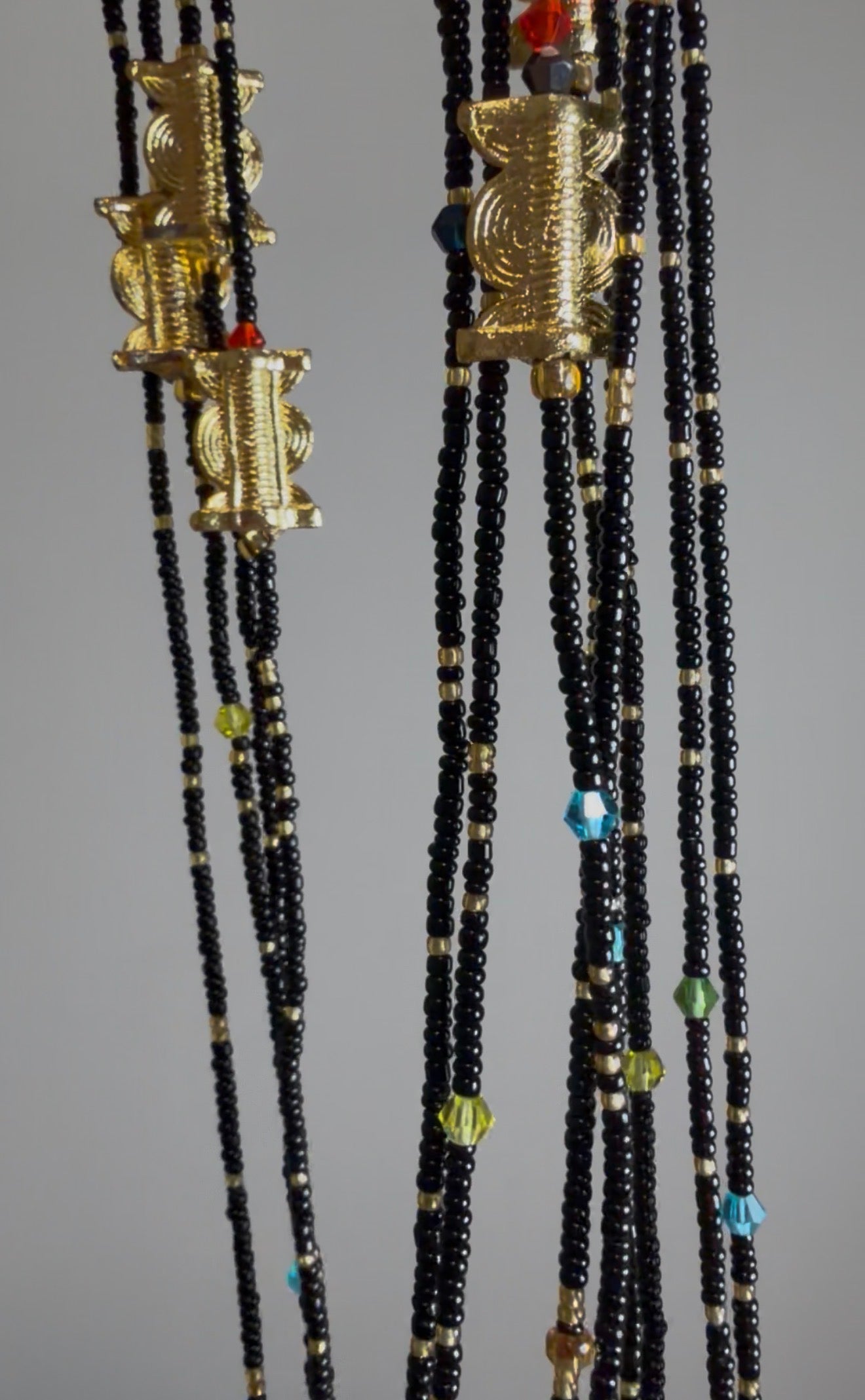 Akan thin waist beads